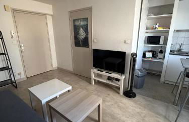 Studio 20m2 parking 4rue proudhon wifi rdcsureleve - Foto 7