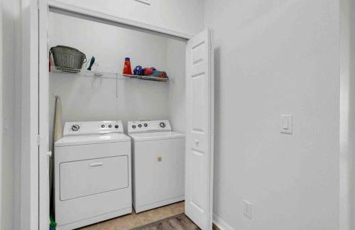 Remarkable Cozy 4Bed-3Ba Townhouse - Foto 29