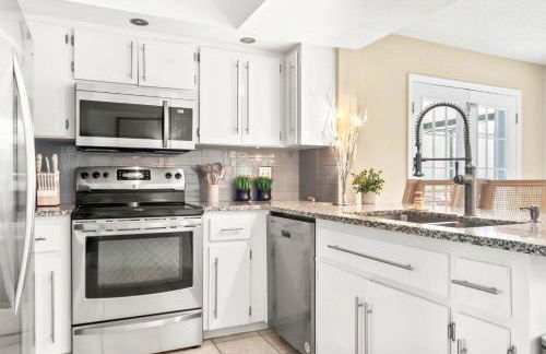 Lotus House - Relaxation - close to Beaches - Heated Pool - Foto 22