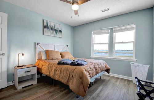 Surf City Serene Waterfront Vacation Home - Foto 18