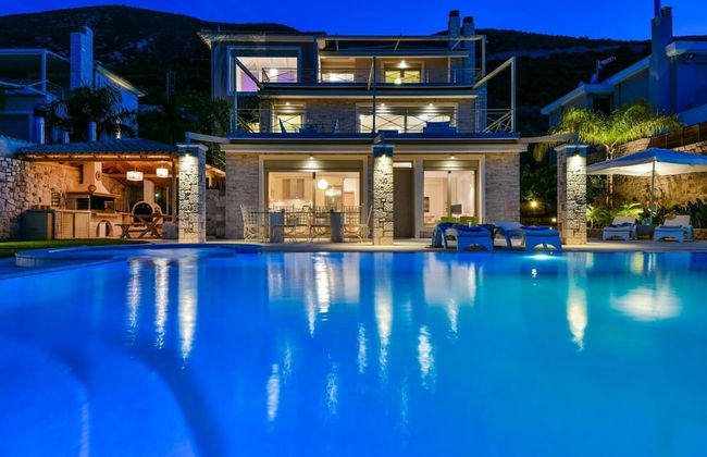 Infinite Blue Epidavros - Foto 2