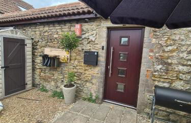 Bumblebee checkout 2pm Frome Longleat Aqua Sana Bath 5 people PRIVACY - Foto 9