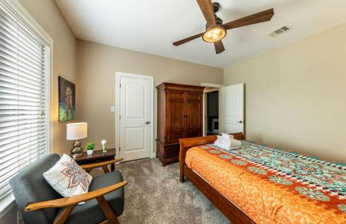 5BR 3BA Spicewood Prime Waterfront w Dock, Theater and Game Room by Austin Vacay - Foto 30