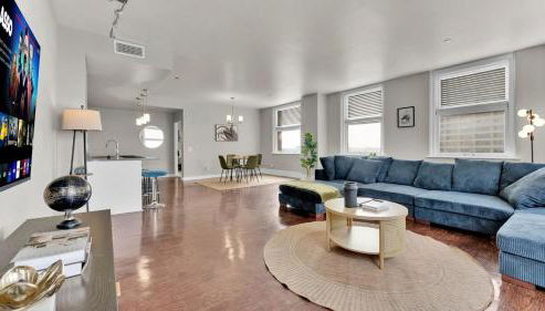 HEB04 Spacious & Stylish 2 Bedroom Condo Downtown Fort Worth, Free Parking, Walk to Convention Center - Foto 2