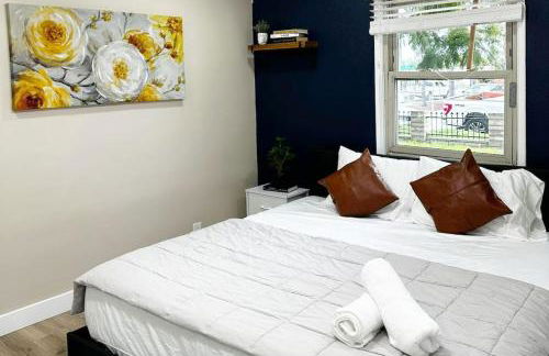 Modern Home Near Ontario Airport - Foto 9