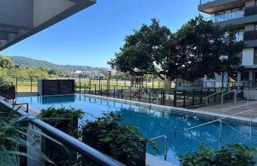 Apartamento moderno com 2 quartos, a 800m da praia Jurerê Internacional - Foto 41