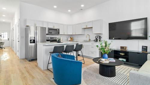 Uptown Haven Walkable Home with Bikes and Firepit near Downtown - Foto 2