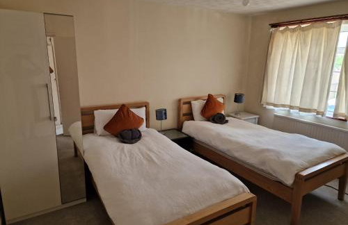 Millmead Apartment in central Guildford with parking - Photo 5