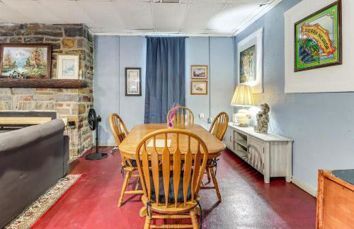 4 Mi to Mauch Chunk Lake Spacious Apt with Bar! - Foto 17