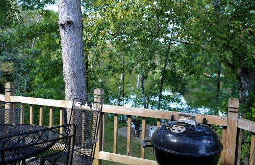 Lakefront Cabin Rental with a Paddle Boat near Wisconsin Dells, Wisconsin - Foto 3