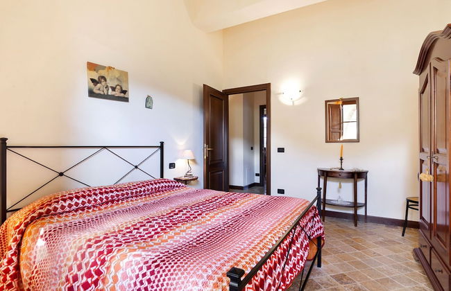 Tranquil Holiday Home in Chianni With Swimming Pool - Foto 8