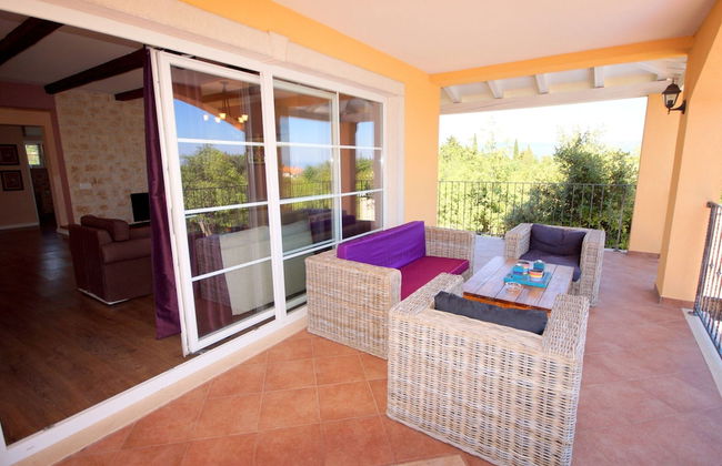 Villa in Rakalj Near Beaches With Pool - Foto 32