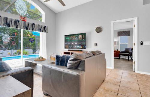 South Facing Pool with Spa and a Game Room in Prime Location Near Disney - Foto 9