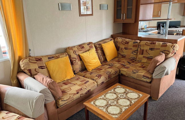 2 Bedroom Caravan at Heacham Beach With Decking - Foto 9