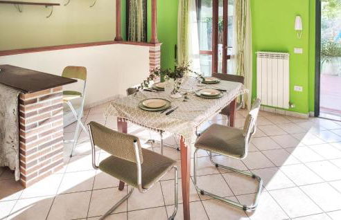 1 Bedroom Pet Friendly Apartment In San Costanzo - Foto 4