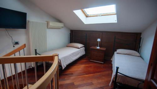 Casa dell'Oliveto "parcheggio gratuito" - Foto 4, wardrobe