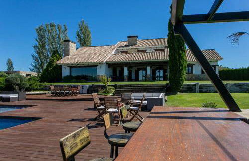 La Traviesa,Villa de Lujo de 500 m. en el Campo con Piscina - Foto 5