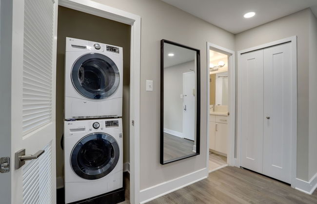 Crystal City Apt for Business Travelers - Photo 27