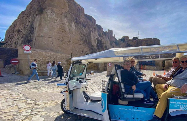 Tuk Tuk à travers la ville Alicante Tour - Photo 15