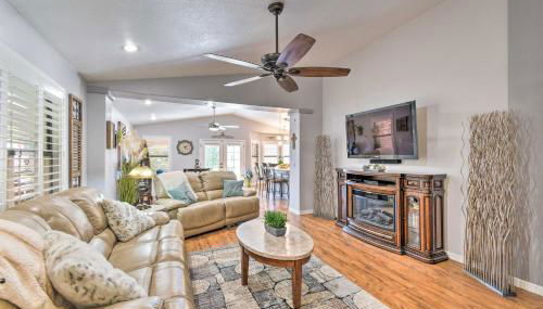 Patio and Grilling Station Family Home in Glendale - Foto 5