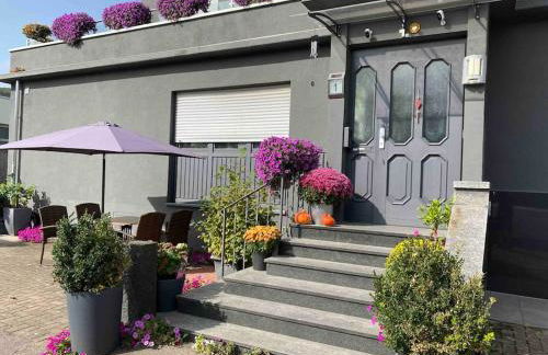 Preiswertes stilvolles Zimmer im privaten Haus mit großem schönem modernem Gemeinschaft Badenzimmer - Foto 53