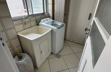 Amplo apartamento com 2 garagens - Foto 3