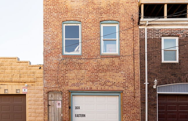 Wyatt's Saloon Guest House 2 - Photo 33