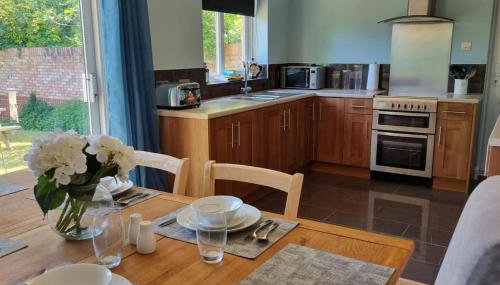 Windsor property near Legoland with free parking - Foto 1