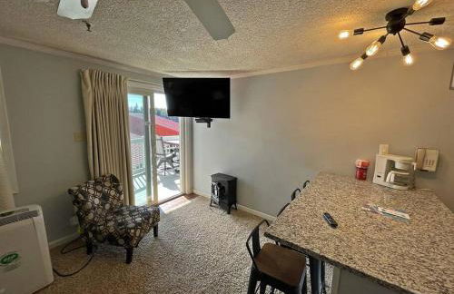 Stroll to Slopes, Village Area, Ski in-out MtLodge 237 - Foto 2