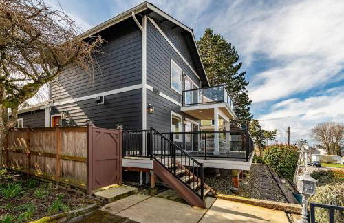 Spacious 3BR Home Sleeps 8 Private Backyard - Foto 18