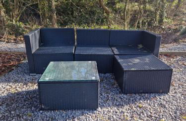 Cozy & Contemporary Lodge by the woods - Photo 14