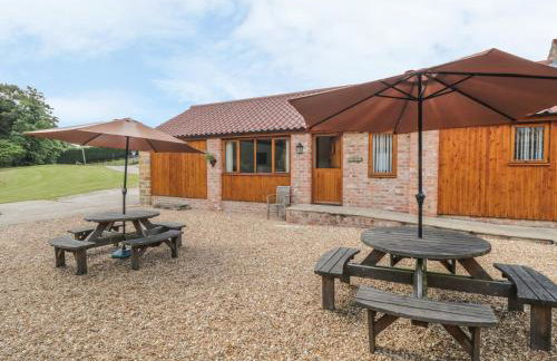 Calf House - Photo 3