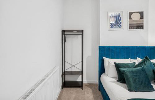 Lawrence Ave 4BD-2Storey House Fast Wifi Families & Leisure By AltoLuxo Short Lets & Serviced Accommodation With Free WiFi & Parking - Foto 26