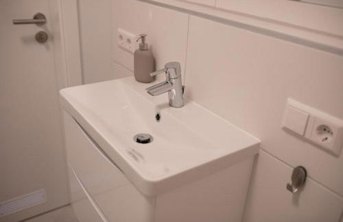 HUGOS Studio Apartment - Foto 14