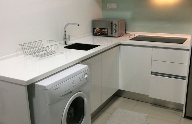 City Living with Panoramic Sea Views at Danga Bay - Photo 39