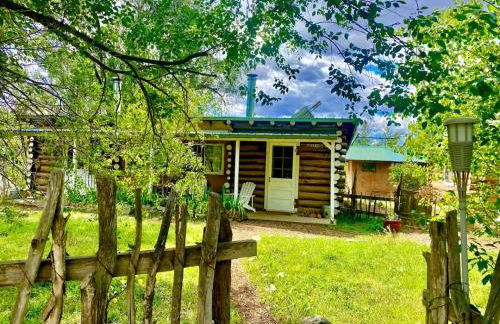 Studio-Style Log Cabin near Carson National Forest, New Mexico - Foto 25