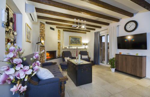 Villa Vision with Heated Pool & Jacuzzi in Sestanovac - Foto 4