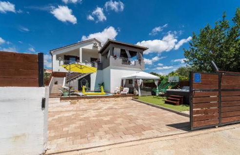 Pet Friendly Home In Tinj With Jacuzzi - Foto 7