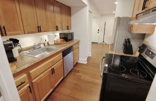 Union Hub - Steps 2 Station Mall with Parking - Foto 3