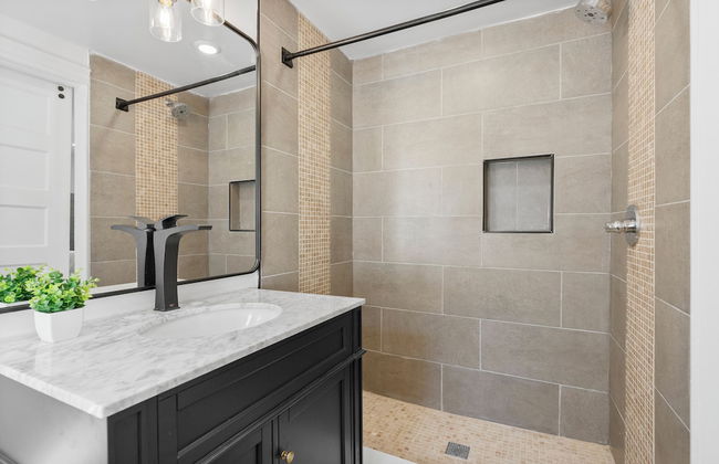 Cozy Comfortable and Quiet Suites FT - Foto 25