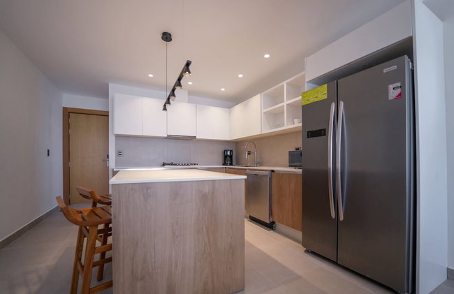 Exclusive Penthouse With Picuzzi Steps From Beach - Foto 53