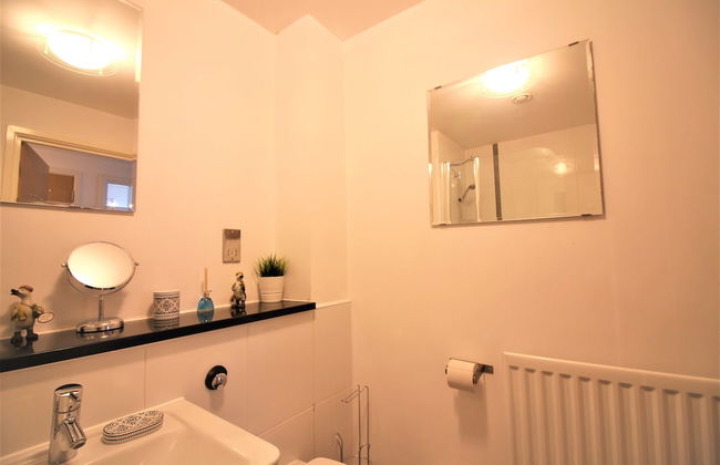 Solace Apartment Milton Keynes - Photo 25