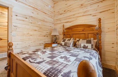 Rustic Retreat, Sleeps 20, Epic Game Room, Hot Tub, 20min to Yellowstone - Foto 29
