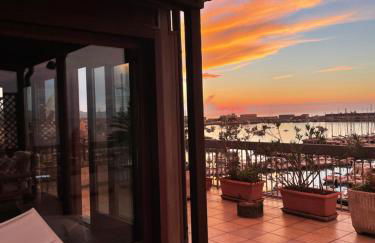 Attico con terrazza sul porticciolo turistico di Vibo Marina - Foto 2