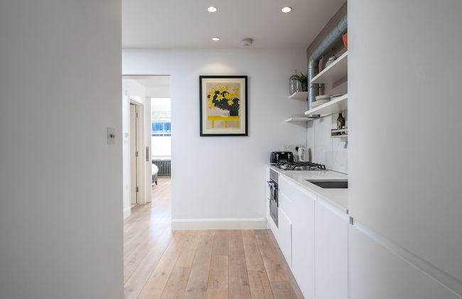 JOIVY Stylish 2-Bed Flat W/ Private Garden In Notting Hill, - Foto 9