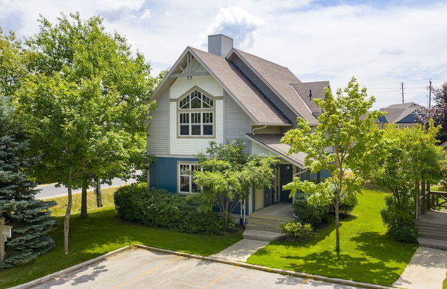 Blue View Chalets - Photo 2