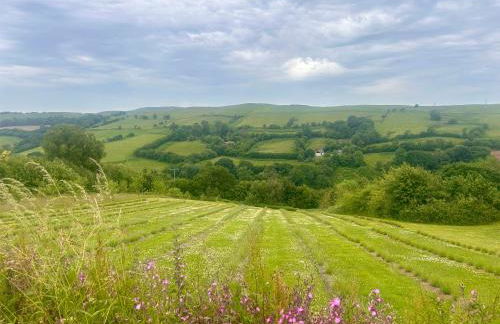 Robins' Rest - 22 Caer Beris Luxury Lodge Park NEW Sleeps 6 Riverside Reteat - Foto 16