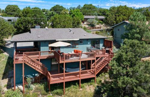 Pine Nest Retreat Saloon and Scenic Views - Foto 1