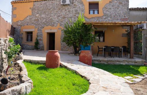 EL PATIO DE LAS TINAJAS - Photo 1