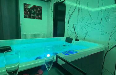 Suite cinéma et jacuzzi privé - Foto 18